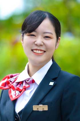 澤岻 里依奈